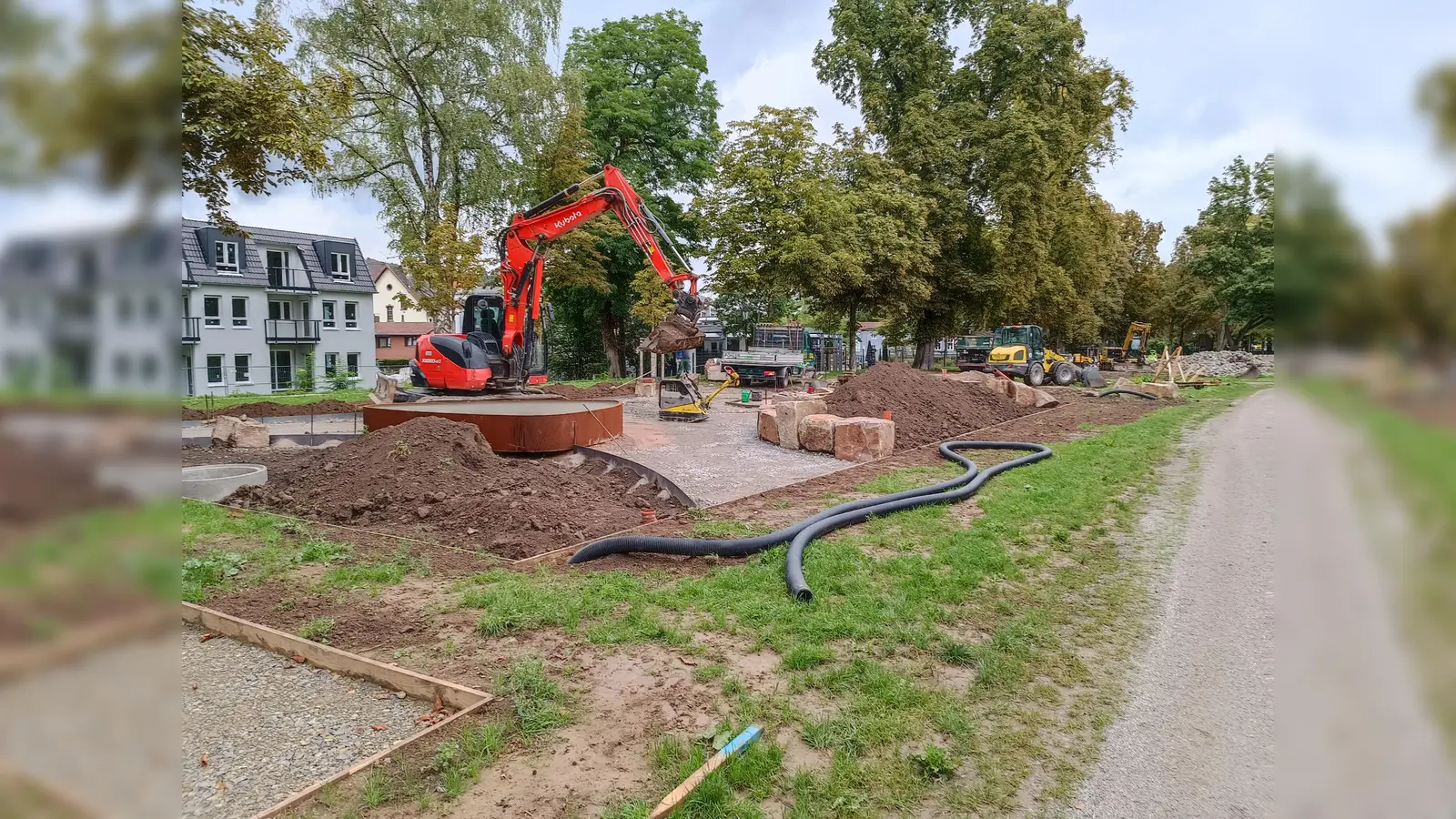 Die Arbeiten liegen im Zeitplan. (Foto: LGS 2023 Höxter/Manuela Puls)