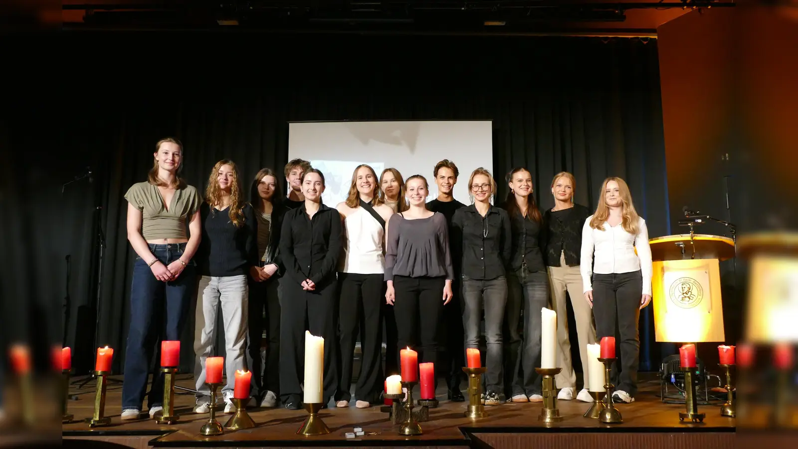 Ein Jahr lang setzten sie sich intensiv mit „ihren“ Themen auseinander: die Teilnehmenden am Projektkurs „Eine Mission für’s Leben“ am Gymnasium St. Xaver. (Foto: privat)