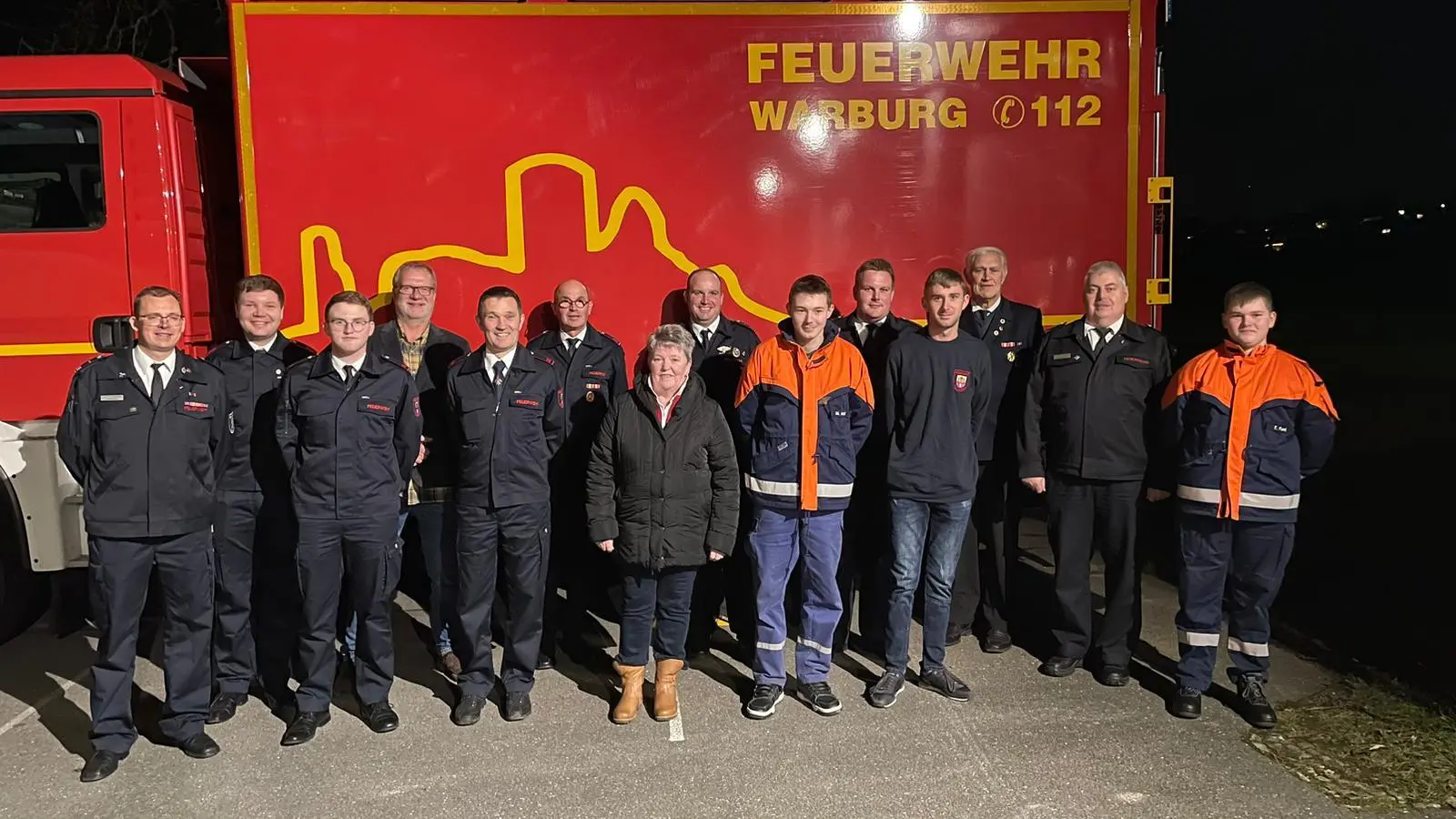 Ralf Scholle, Johannes Herbold-junior, Malte Fieseler, Johannes Thonemann, Markus Heyer, Alexander Schmidt, Anette Lages, Frank Mikus, Marlon Menke, Markus Grieße, Noel Munoz-Efkemann, Gregor Paal, Markus Müller, Tobias Fuest.<br> (Foto: Feuerwehr)