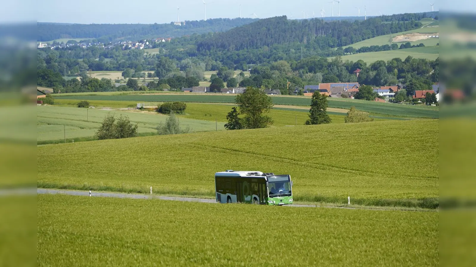  Unterweg mit den Öffis im Weserbergland  (Foto: Matthias Groppe)