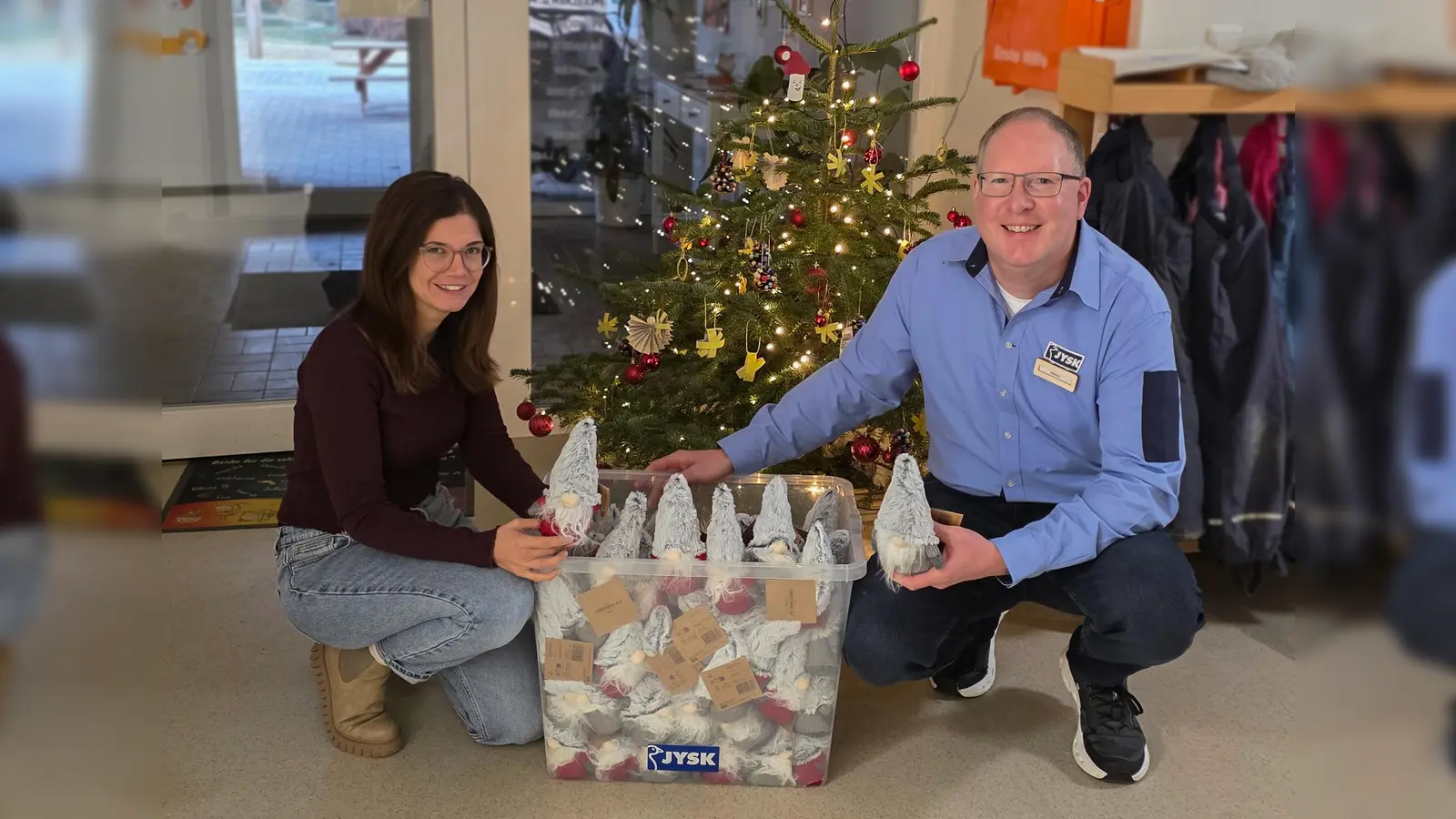 Übergabe der Spendenwichtel an die Kita Ossendorf. (Foto: privat)