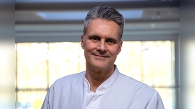 Prof. Dr. Vito Cicinnati, Chefarzt der Klinik für Innere Medizin, Gastroenterologie und Hepatologie. (Foto: KHWE)