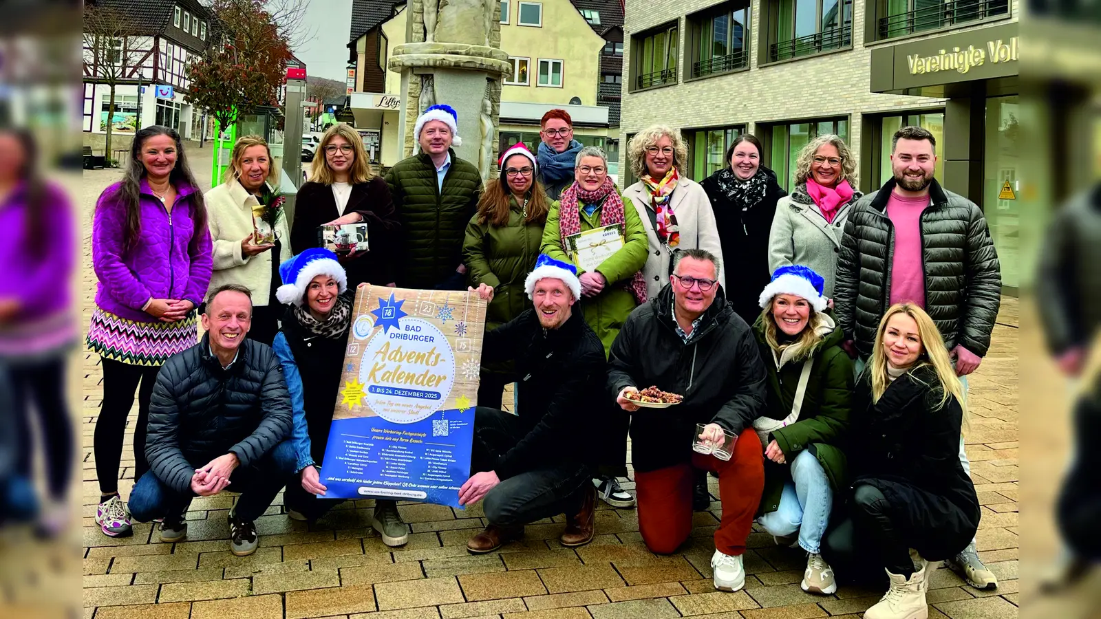 Teilnehmer des Adventskalenders (obere Reihe stehend): Silke Greitemeier, Korinna Franke, Corinna Figueiredo, Maik Kulgemeyer, Stefanie Malenke, Eva Cyrkel, Anne Rygulla-Farwick, Uta Hillgemann, Daniela Illgner und Silvia Potthast, (unten) Andreas Holzinger, Marion Weber, Michael Peine, Franz Streitbürger, Verena Mikus und Tatjana Beitans. (Foto: privat)