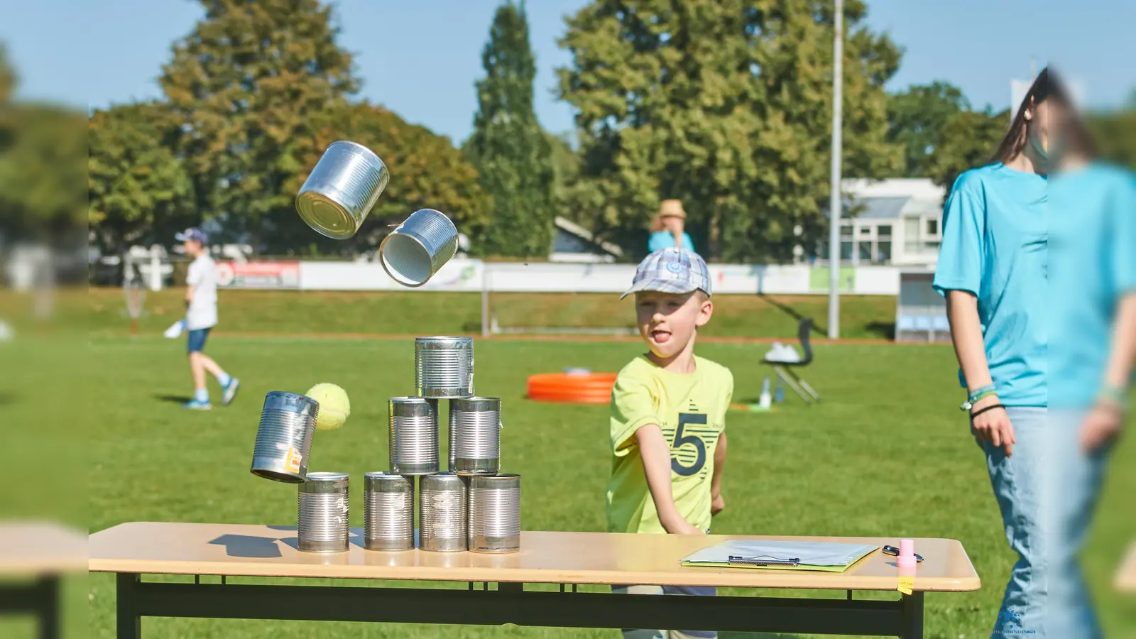 Spaß stand im Vordergund beim Familientag der TSG: An 15 Stationen galt es sich sportlich zu betätigen oder die Geschicklichkeit unter Beweis zu stellen. (Foto: Stefan Bönning)