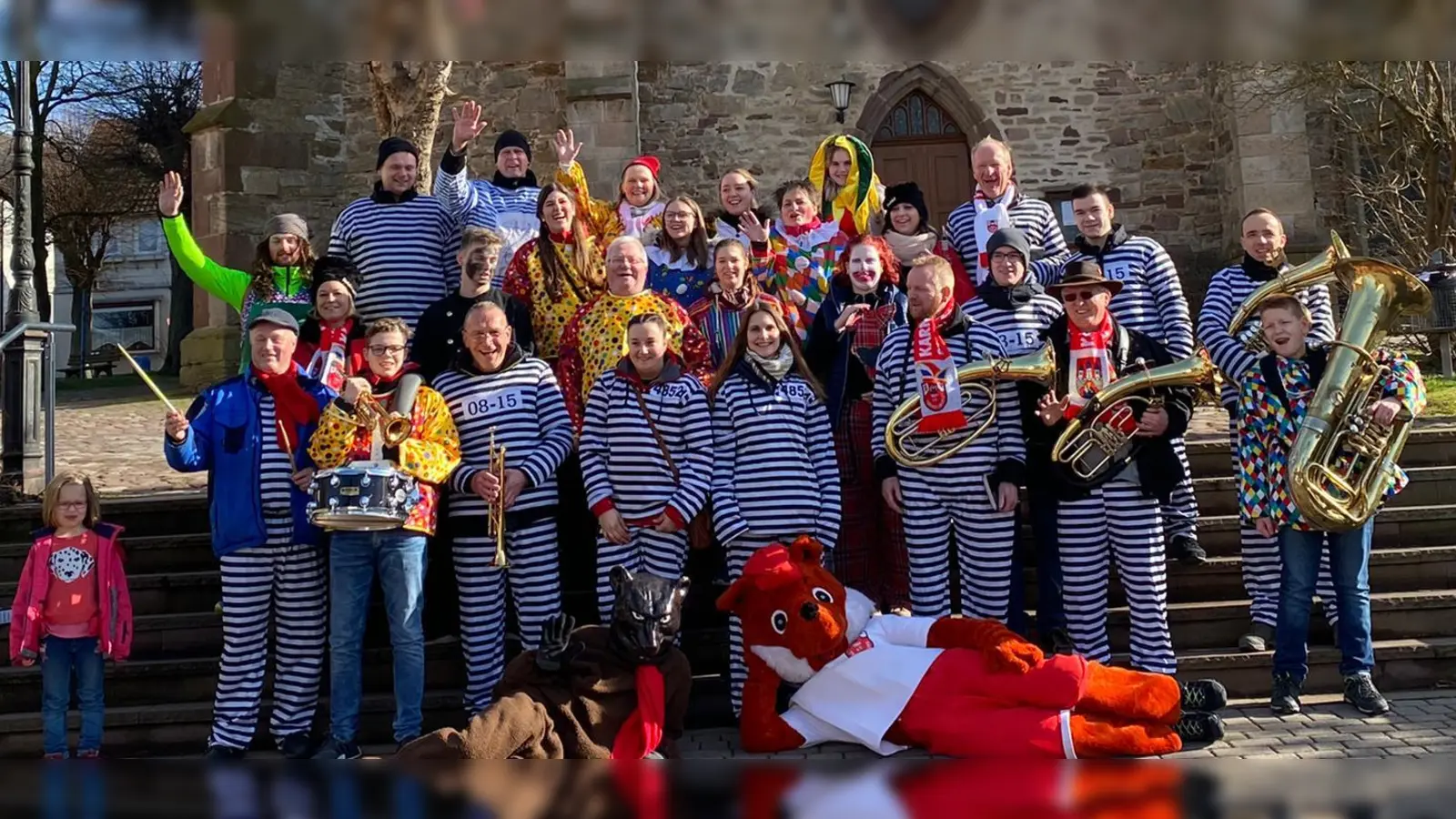 Trendelburger Festausschuss mit den Karnevalsburschen. (Foto: Albrecht)