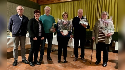 V.l.: Adolf Reineke Geschäftsführer, Hannelore Jochheim 2. Vorsitzende, Josef Weber, Brigitte Backhaus, Franz-Josef Backhaus und Marita Husemann. (Foto: privat)