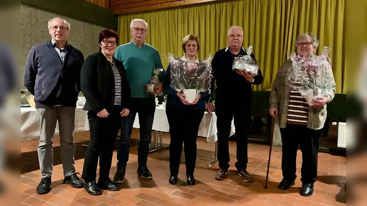 V.l.: Adolf Reineke Geschäftsführer, Hannelore Jochheim 2. Vorsitzende, Josef Weber, Brigitte Backhaus, Franz-Josef Backhaus und Marita Husemann. (Foto: privat)