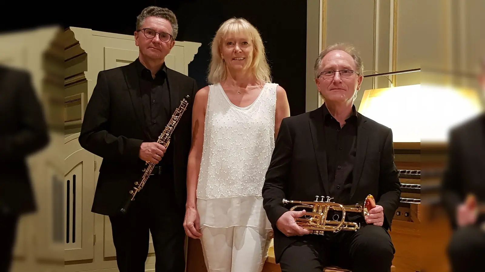 Benedikt Marpert, Oboe, Gabriele Gathmann-Frische, Gesang und Orgel und Johannes Lücking, Orgel (Foto wurde vor der Corona-Zeit aufgenommen worden) (Foto: Foto: privat)