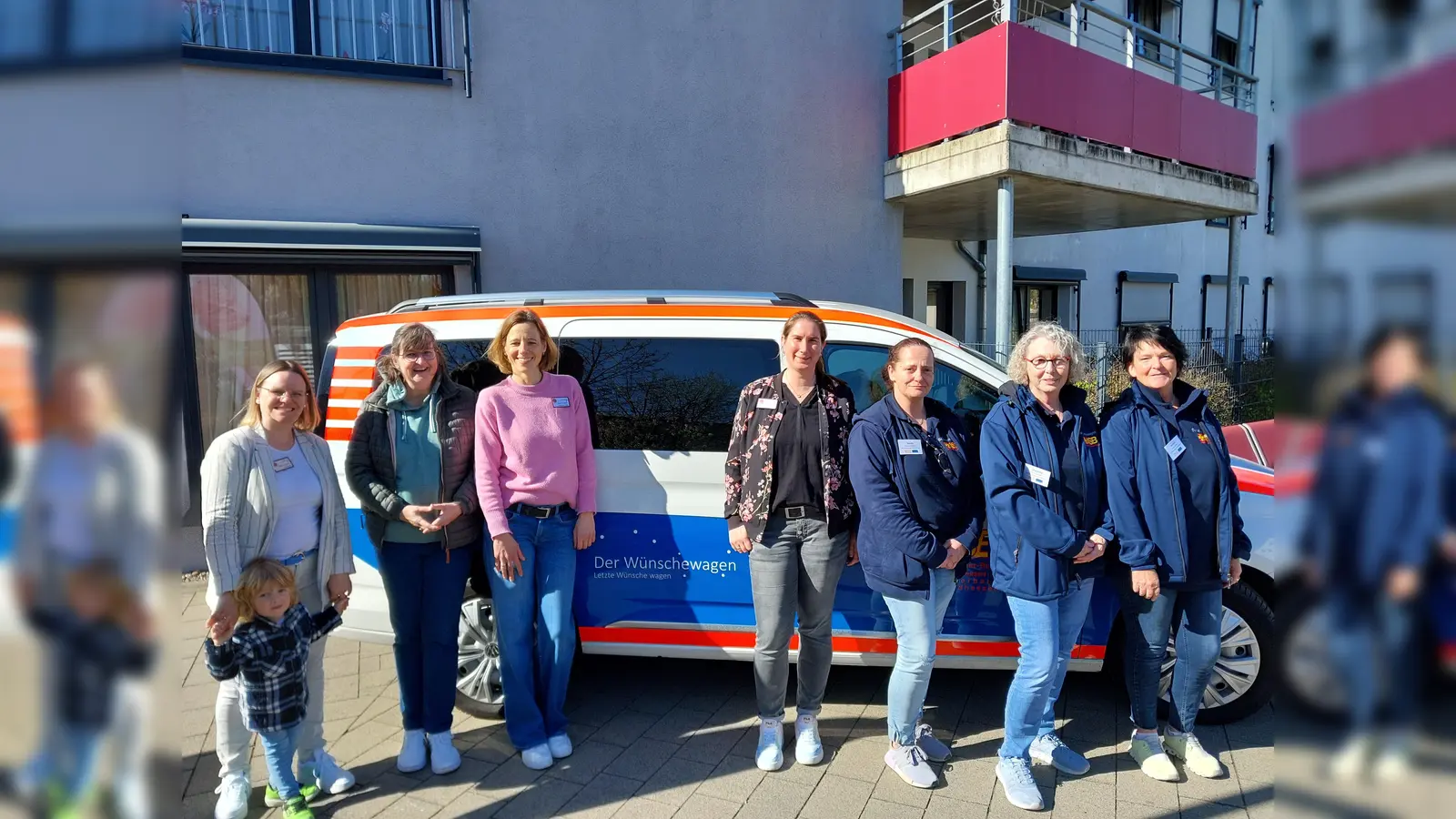V.l.: Katharina Struk (Hausleitung), Gudrun Haman (Sozialdienst), Inga Lockstedt (Projekt Miteinander digital), Ramona Schwertges (Hospizkoordinatorin), Sandy Wickenhöfer, Charlotte Krug und Andrea Kepp (Wünschewagen). (Foto: Ev. Johanneswerk)