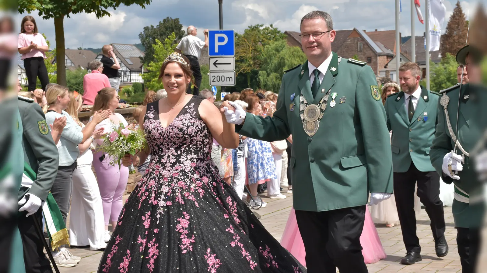 Stadtschützenkönig Andreas Peine aus Drenke und Königin Theresa Peine (Foto: Barbara Siebrecht)