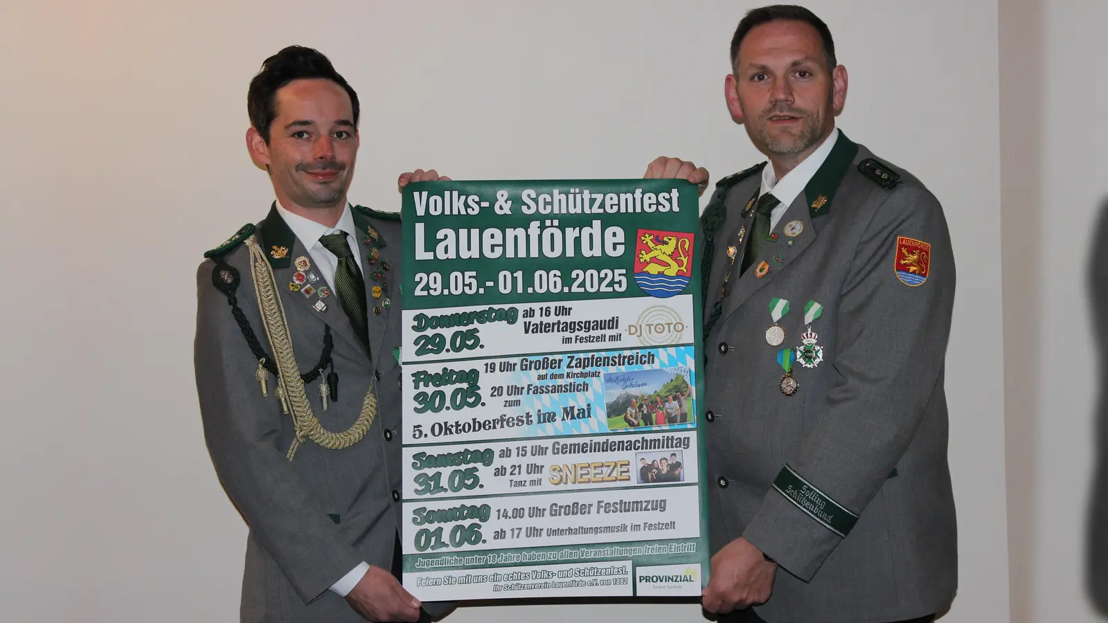 V.l.: Der 1. Vorsitzende Marcel Gerhards sowie 2. Vorsitzende Benjamin Bönnighausen laden ein. (Foto: Schützenverein Lauenförde)