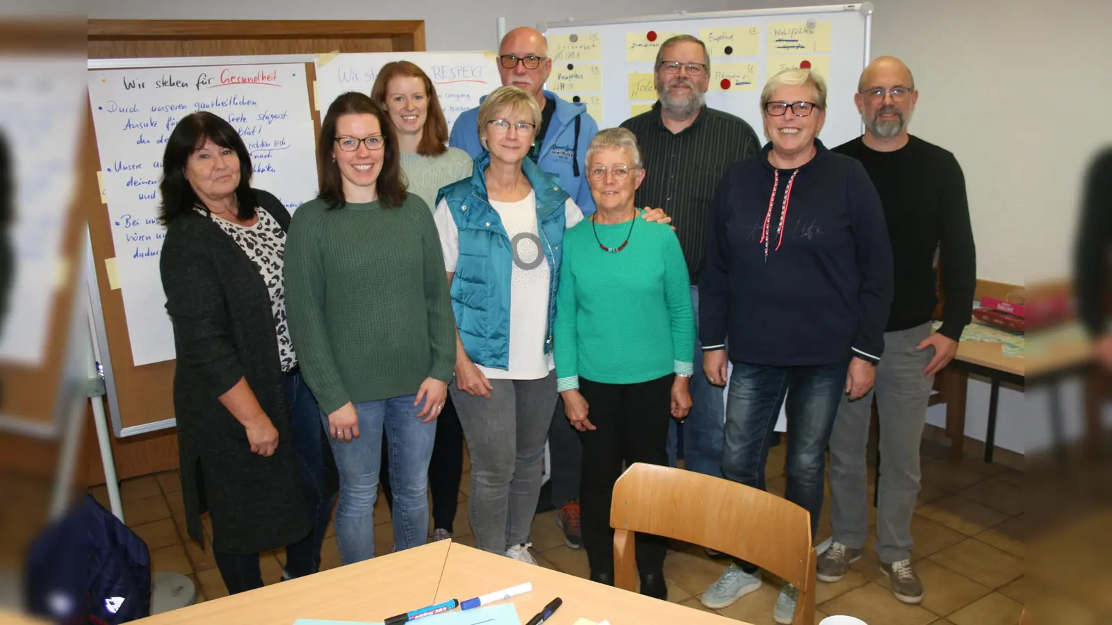 (v.l.) Marion Rasche, Kerstin Güthoff, Verena Baumann, Heidrun Mantel, Günter Engemann, Christel Schukey, Ralph Striewe, Gisela Lattrich und Patrick Busse. Die teilnehmenden Claudia Becker-Ganteför, Sieglinde Tabaka und Winfried Gawandtka sind auf dem Foto nicht vertreten. (Foto: BSG/Gawandtka)
