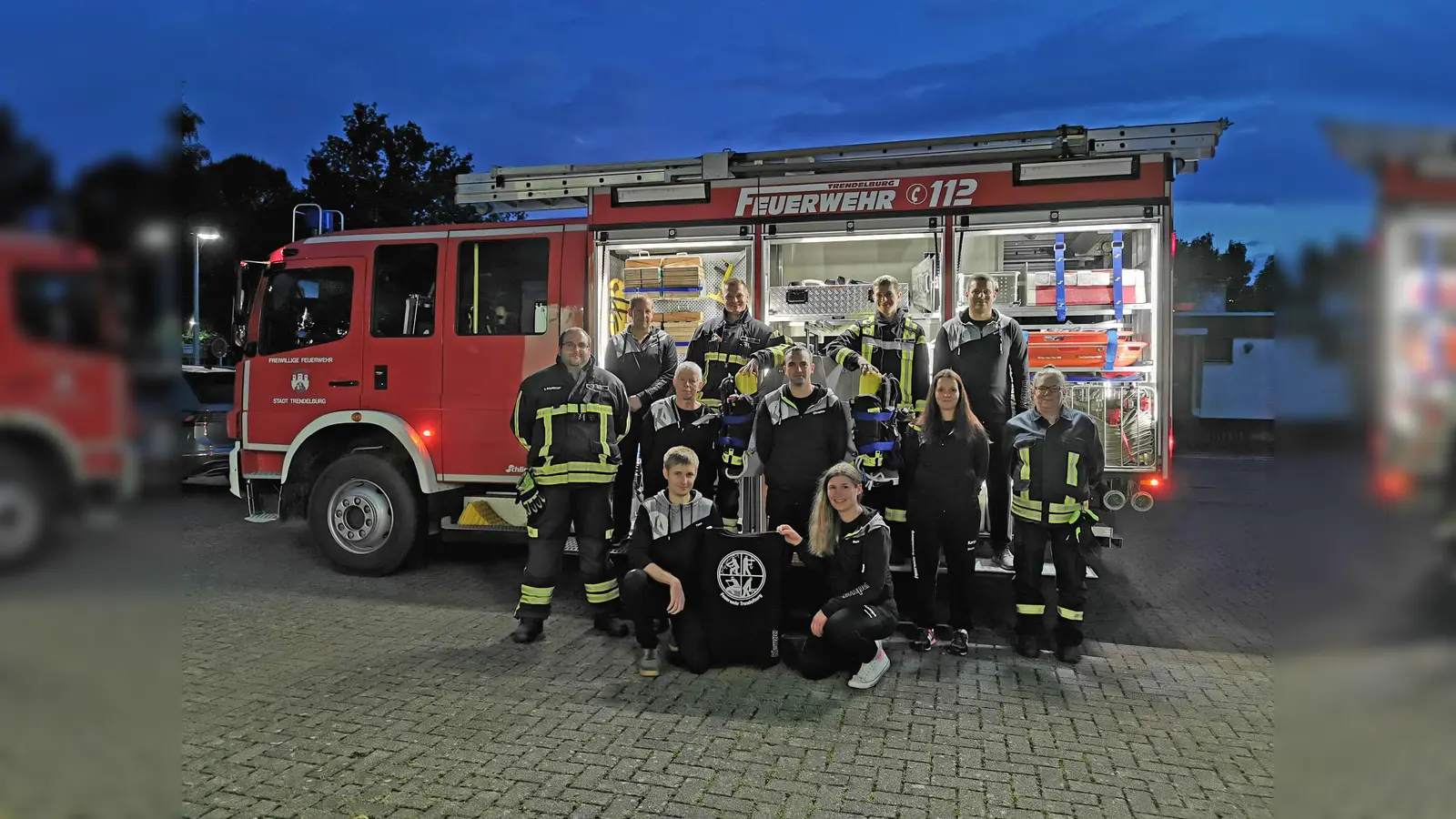Die Kameraden der FFW Trendelburg freuen sich über die neue Wechselkleidung. (Foto: Foto: privat)
