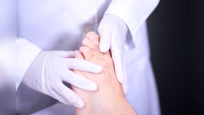 Im Kreis Höxter haben im vergangenen Jahr 753 AOK-Versicherte wegen Gicht ärztliche Hilfe in Anspruch genommen. Männer (507) sind deutlich häufiger betroffen als Frauen (246). (Foto: AOK/colourbox/hfr.)