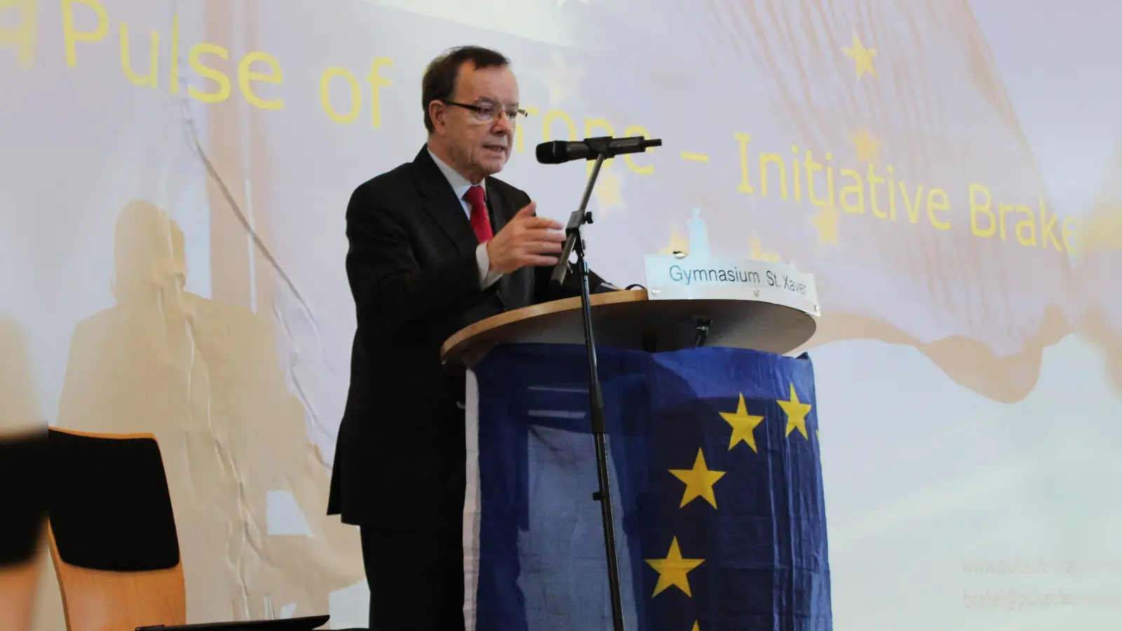 Henri Menudier spricht im St. Xaver. (Foto: privat)