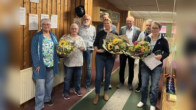 Sieger 2026 (v.l.): 1. Vors. Elke Brüggemann-Kohaupt, Heiderose Wulf, Manfred Engelbracht, Sören Spönlein, Katrin Hördemann, Walter Waßmuth, Georg Wilmes, Angelika Michels für Tochter Stefanie Peine. (Foto: privat)