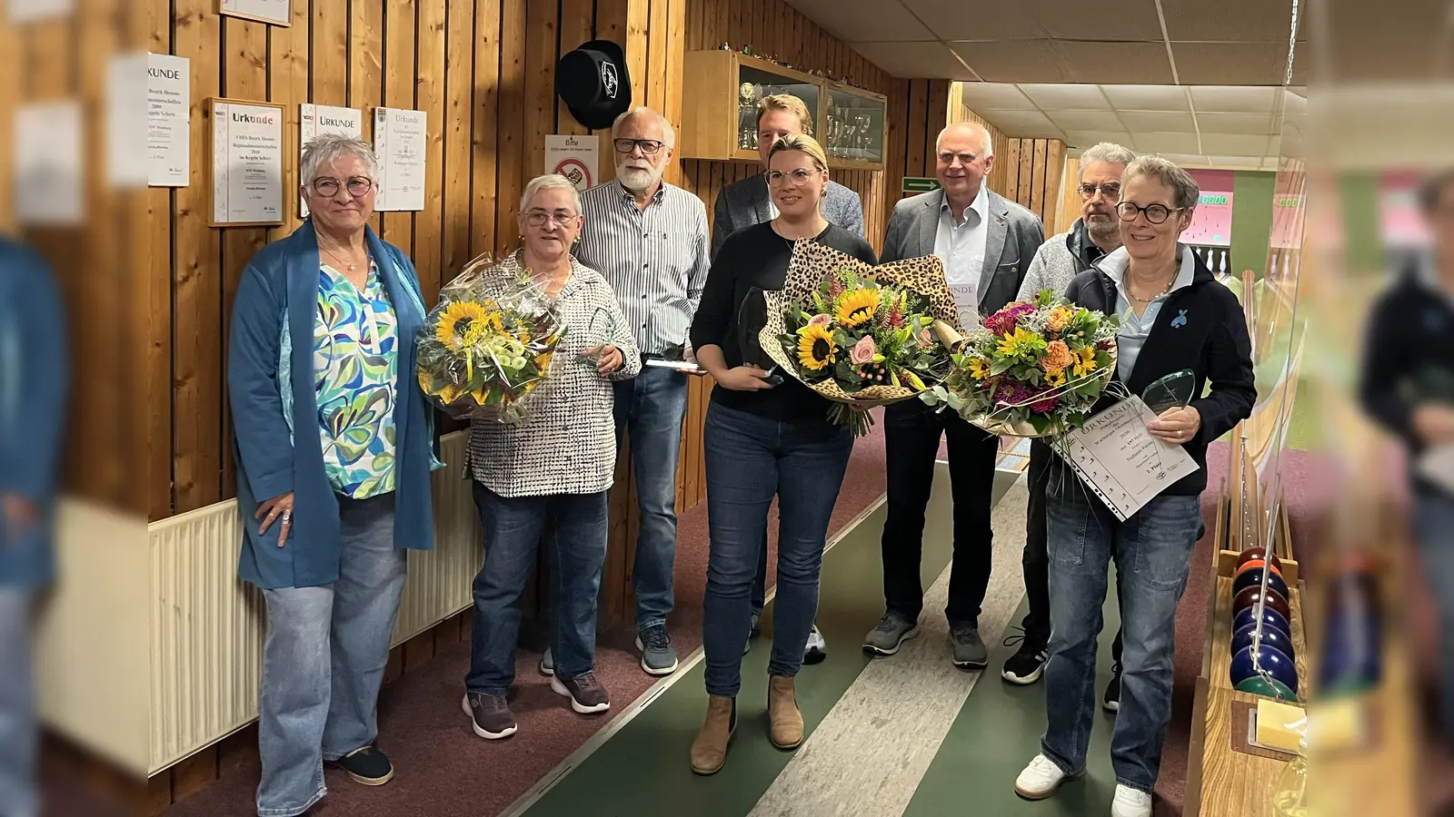 Sieger 2026 (v.l.): 1. Vors. Elke Brüggemann-Kohaupt, Heiderose Wulf, Manfred Engelbracht, Sören Spönlein, Katrin Hördemann, Walter Waßmuth, Georg Wilmes, Angelika Michels für Tochter Stefanie Peine. (Foto: privat)