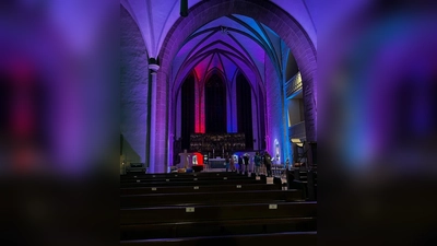 Zur Nacht der Kultur können die Besucherinnen und Besucher an verschiedenen Veranstaltungsorten musikalische Darbietungn, Kunstwerke und Literatur genießen. Die Gäste erwartet bei freiem Eintritt ein abwechslungsreiches Programm in der stimmungsvollen Atmosphäre der Veranstaltungsorte. (Foto: Touristik-Information Uslar/ T. Bauer)