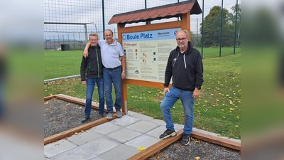 V.l.: Alfred Wiemers, Manfred Thill und Hubert Bönnighausen. (Foto: privat)