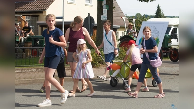 Eindrücke vom Jubiläumswochende der Freiwilligen Feuerwehr Hümme. (Foto: Stefan Bönning)