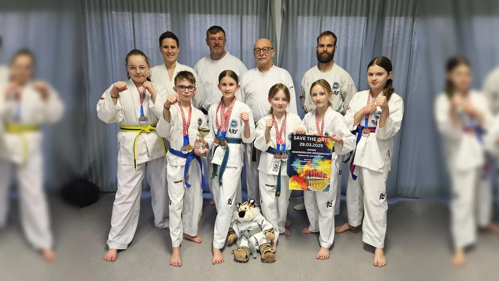 Holten sich in Dortmund die Motivation für die Offenen Weserberglandmeisterschaften im Taekwon-Do und Kickboxen am Samstag in Boffzen (vorne von links): Stella Strieder, Janneck Weyer, Marina Eckert, Kira Bost, Isabella Malena und Lucy Bost. Dahinter (von links) das Trainerteam mit Natalie Wiesner, Stefan Laufenburg, Günter Potthast und Magnus Heisler. (Foto: MTV Boffzen)
