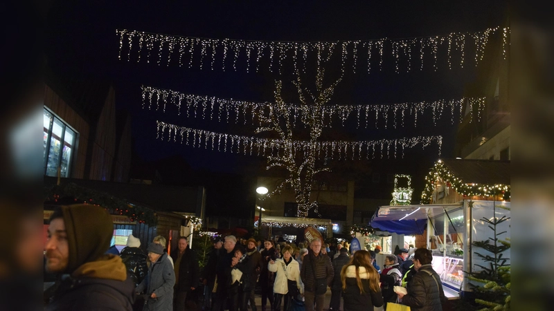 Impressionen vom Höxteraner Weihnachtsmarkt. (Foto: Marc Otto)