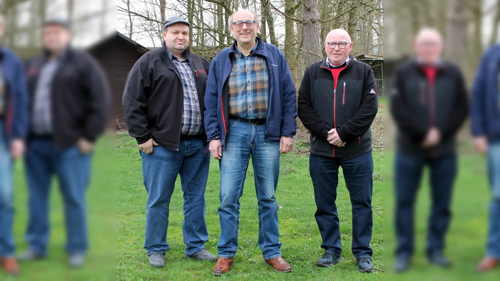 KV-Vorsitzender Hartmut Elsner (Mitte) mit dem neuen KV-Zuchtwart Jörn Meimbresse (links) und dem wiedergewählten stellvertretenden KV-Vorsitzenden Robert Gante.<br> (Foto: privat/Kreisverband)