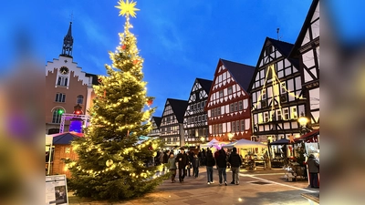 Weihnachtsmarkt in Hofgeismar am zweiten Adventswochenende.  (Foto: Julia Sürder)