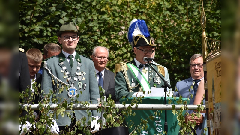 Eindrücke vom Bezirksschützenfest in Dalhausen (Foto: Barbara Siebrecht)